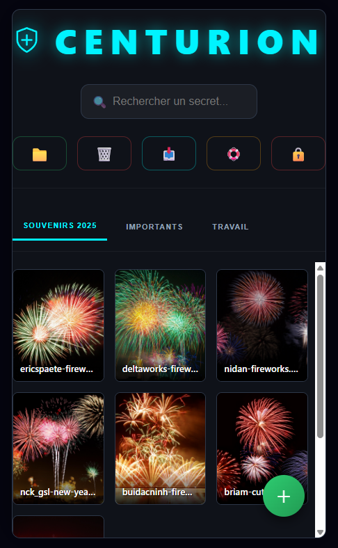 Interface sombre du logiciel Centurion affichant une galerie multimédia sécurisée